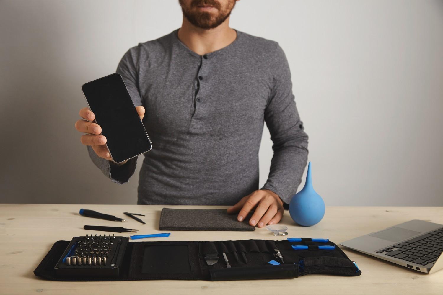 Top Phone Repair Deals for Screens, Batteries & More